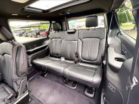 New 2026 Jeep Grand Wagoneer L Limited AWD/4WD image 22