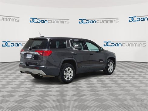 Used 2018 GMC Acadia SLE w/ LPO, Floor Liner Package image 9