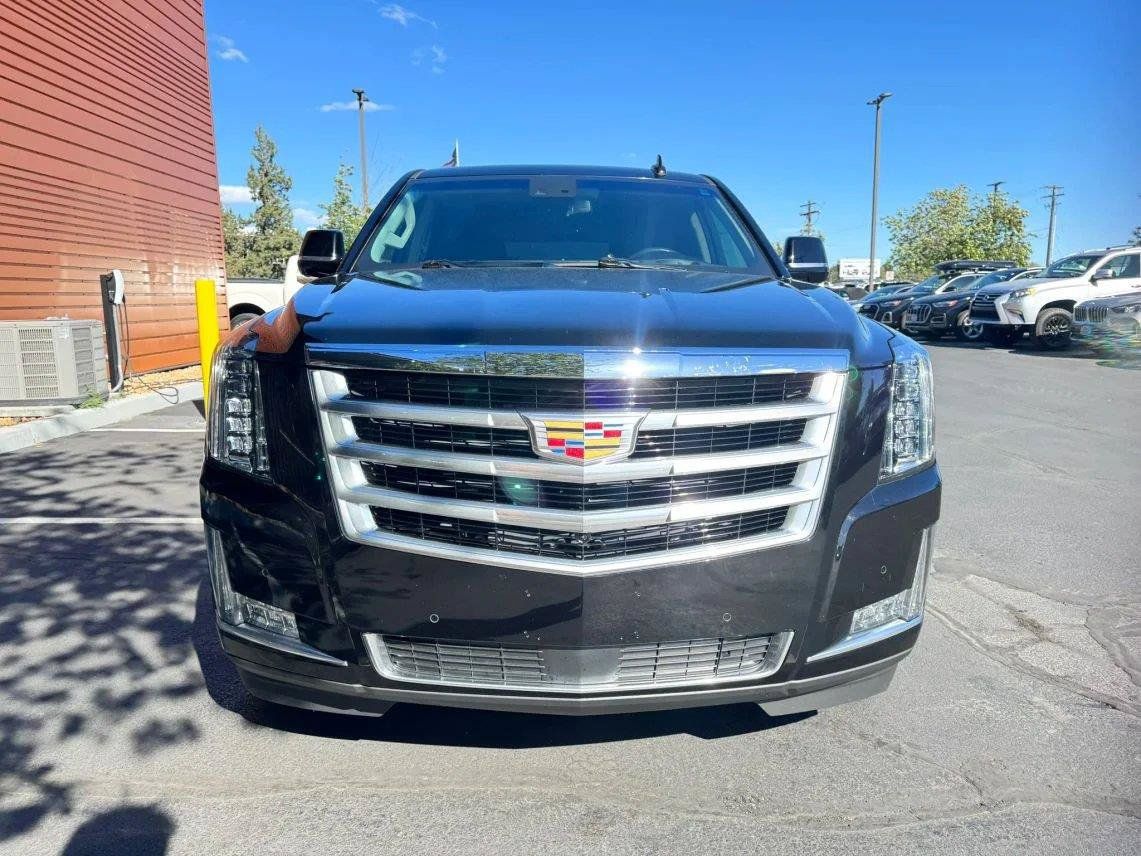 Used 2019 Cadillac Escalade ESV Premium Luxury AWD/4WD image 8