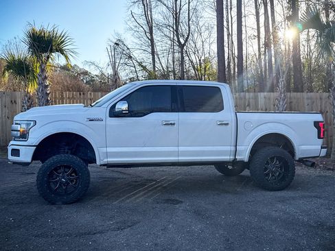Used 2018 Ford F150 Platinum w/ Equipment Group 701A Luxury image 5