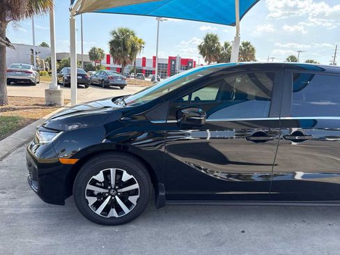 Used 2026 Honda Odyssey EX-L image 2