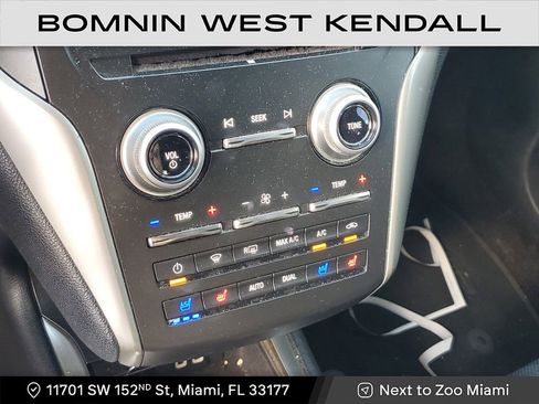 Used 2017 Lincoln MKC Reserve image 27