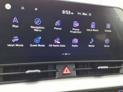 Used 2023 Kia Sportage EX image 17