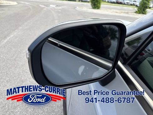 Used 2022 Kia Telluride EX w/ EX Premium Package AWD/4WD image 8