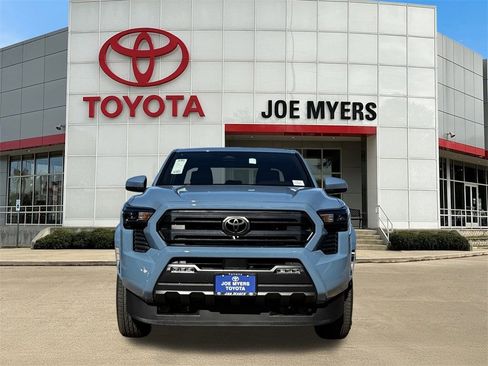 New 2026 Toyota Tacoma SR5 image 4