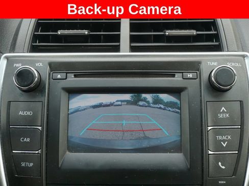 Used 2016 Toyota Camry SE FWD image 7