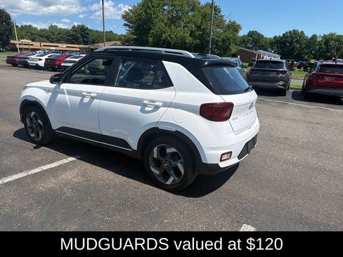 Certified 2023 Hyundai Venue Limited FWD image 5