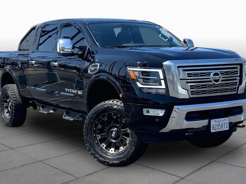 Used 2022 Nissan Titan Platinum Reserve w/ Moonroof Package AWD/4WD image 2