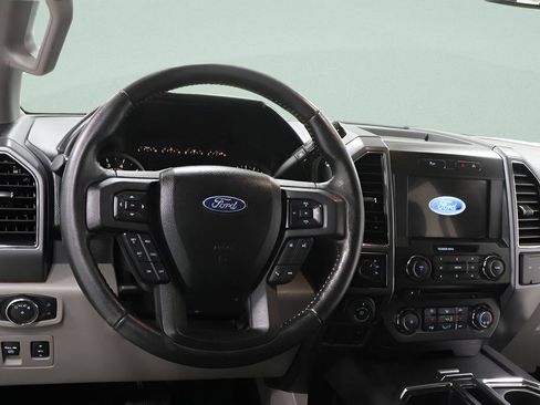 Used 2018 Ford F150 XLT w/ Equipment Group 302A Luxury AWD/4WD image 9