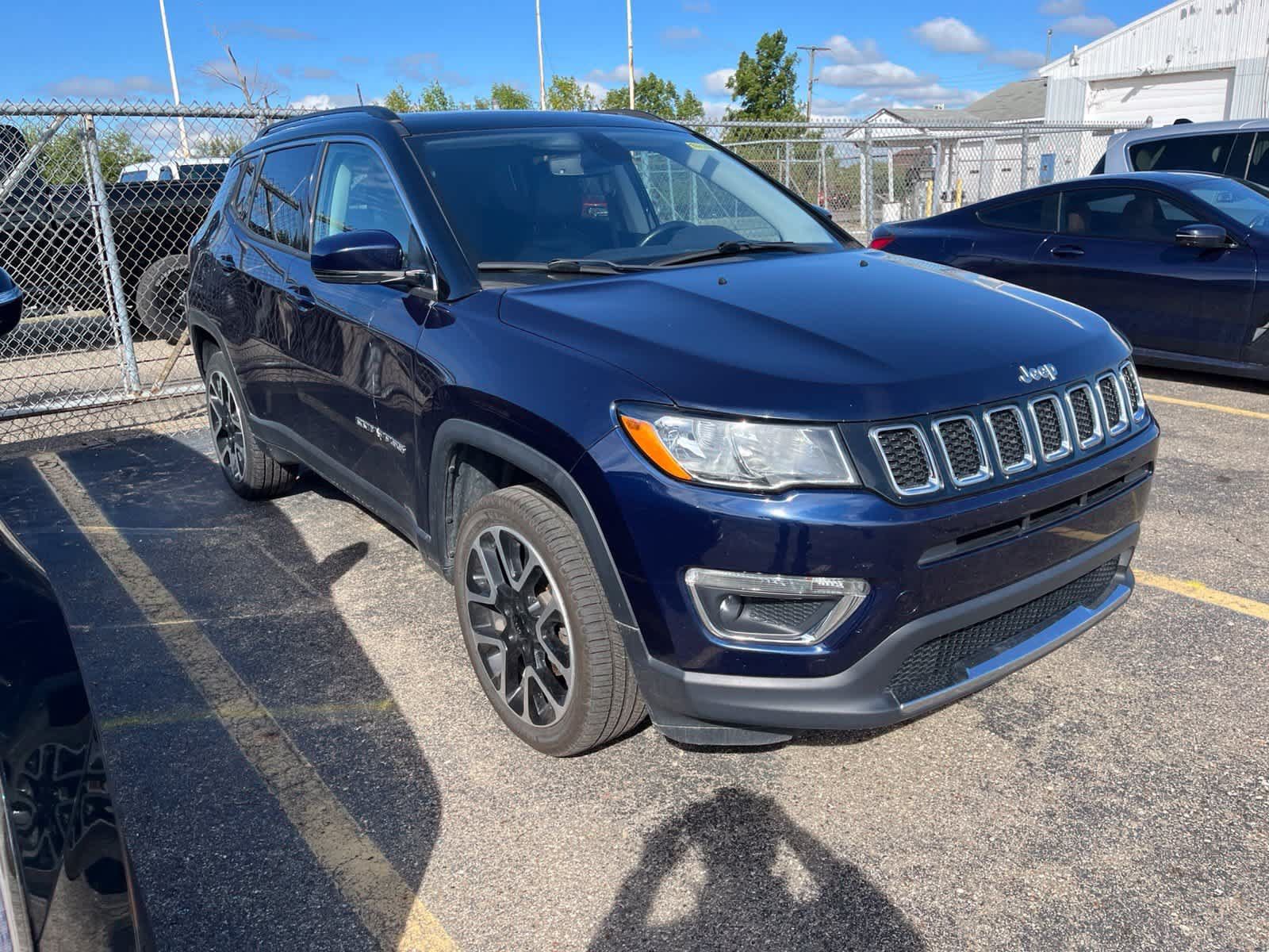 Used 2018 Jeep Compass Limited w/ Safe & Security Group AWD/4WD image 18