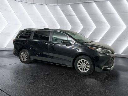 Used 2024 Toyota Sienna XLE