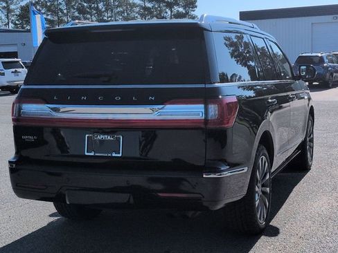 Used 2021 Lincoln Navigator Reserve AWD/4WD image 3
