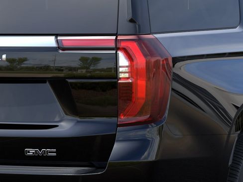 New 2026 GMC Yukon XL Denali w/ Denali Reserve Package AWD/4WD image 35