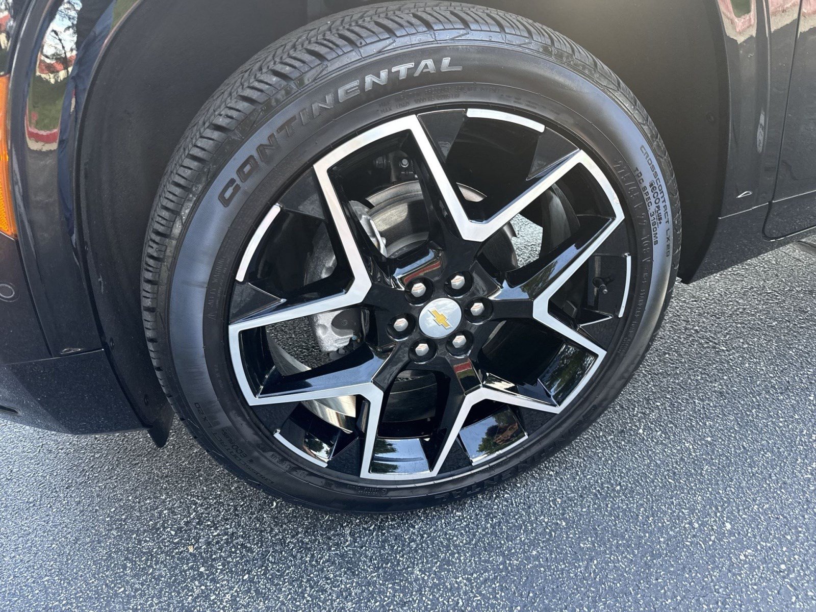 Used 2026 Chevrolet Traverse High Country w/ LPO, Floor Liner Package AWD/4WD image 12