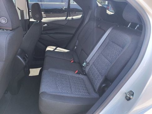 Used 2022 Chevrolet Equinox LT AWD/4WD image 8