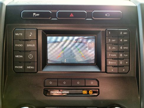 Used 2019 Ford F250 XLT w/ XLT Value Package image 11