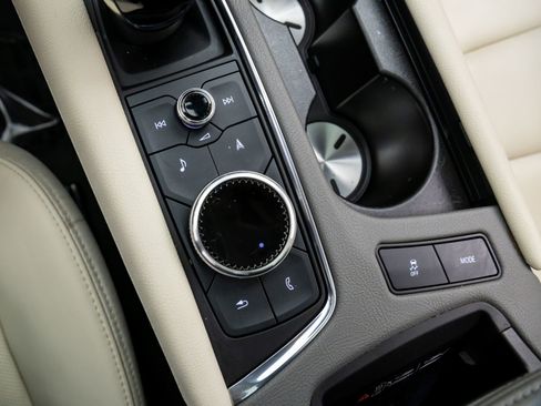 Certified 2023 Cadillac XT6 Premium Luxury image 25