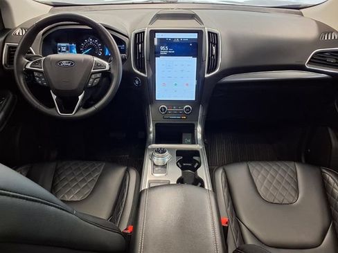 Used 2024 Ford Edge Titanium AWD/4WD image 10