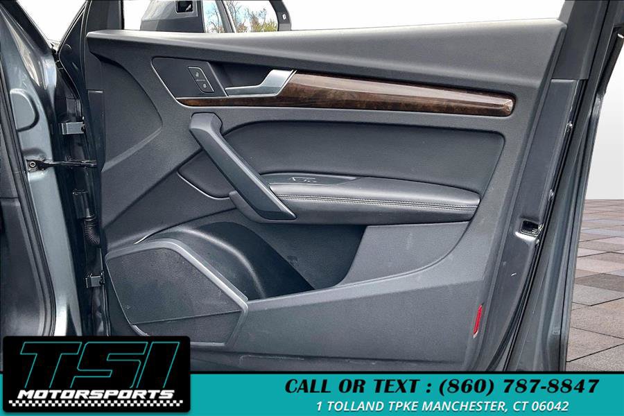 Used 2019 Audi Q5 2.0T Premium Plus w/ Premium Plus Package AWD/4WD image 24