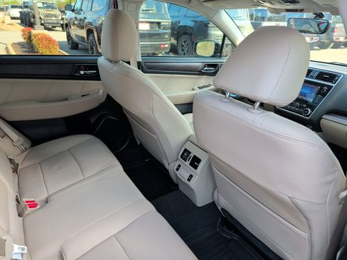 Used 2019 Subaru Outback 2.5i Limited image 22