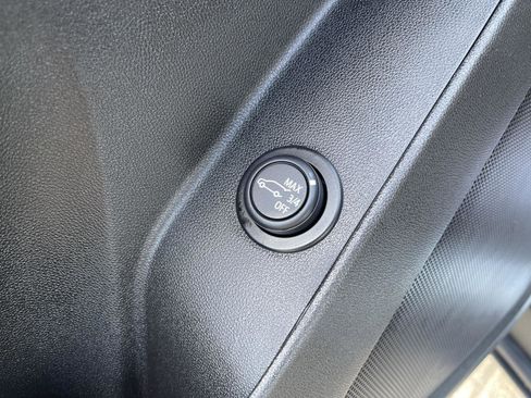 Used 2024 Chevrolet Equinox LT w/ LPO, Floor Liner Package FWD image 13