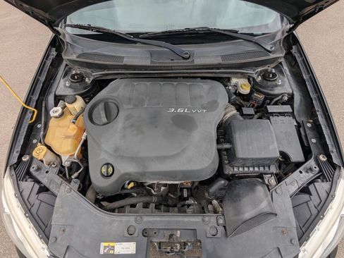 Used 2013 Chrysler 200 Limited FWD image 26
