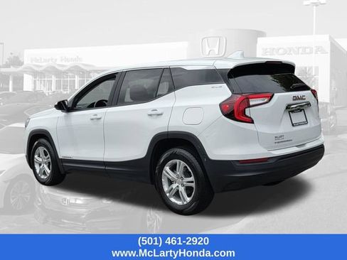 Used 2024 GMC Terrain SLE FWD image 3