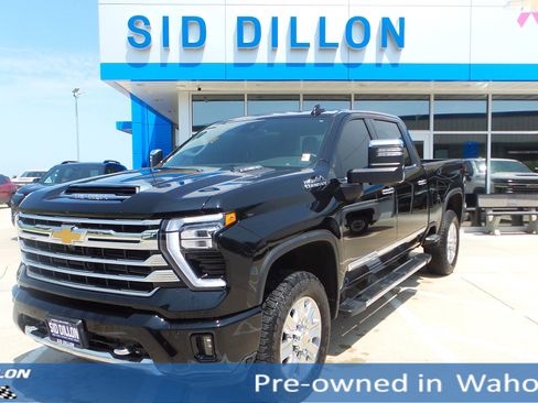 Used 2024 Chevrolet Silverado 2500 High Country image 1
