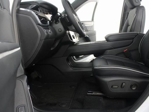 New 2026 GMC Acadia Denali w/ Super Cruise Package image 19