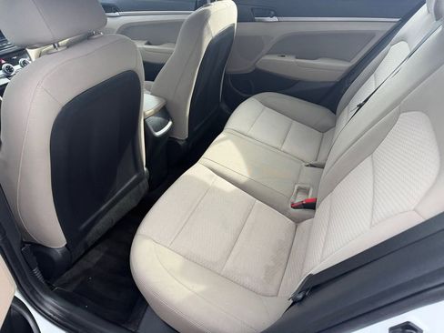 Used 2019 Hyundai Elantra SEL FWD image 11