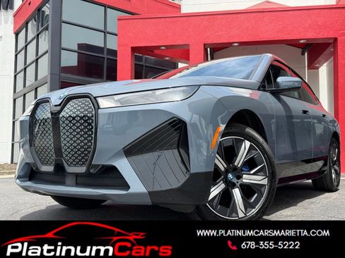 Used 2023 BMW iX xDrive50 w/ Sport Package AWD/4WD image 1