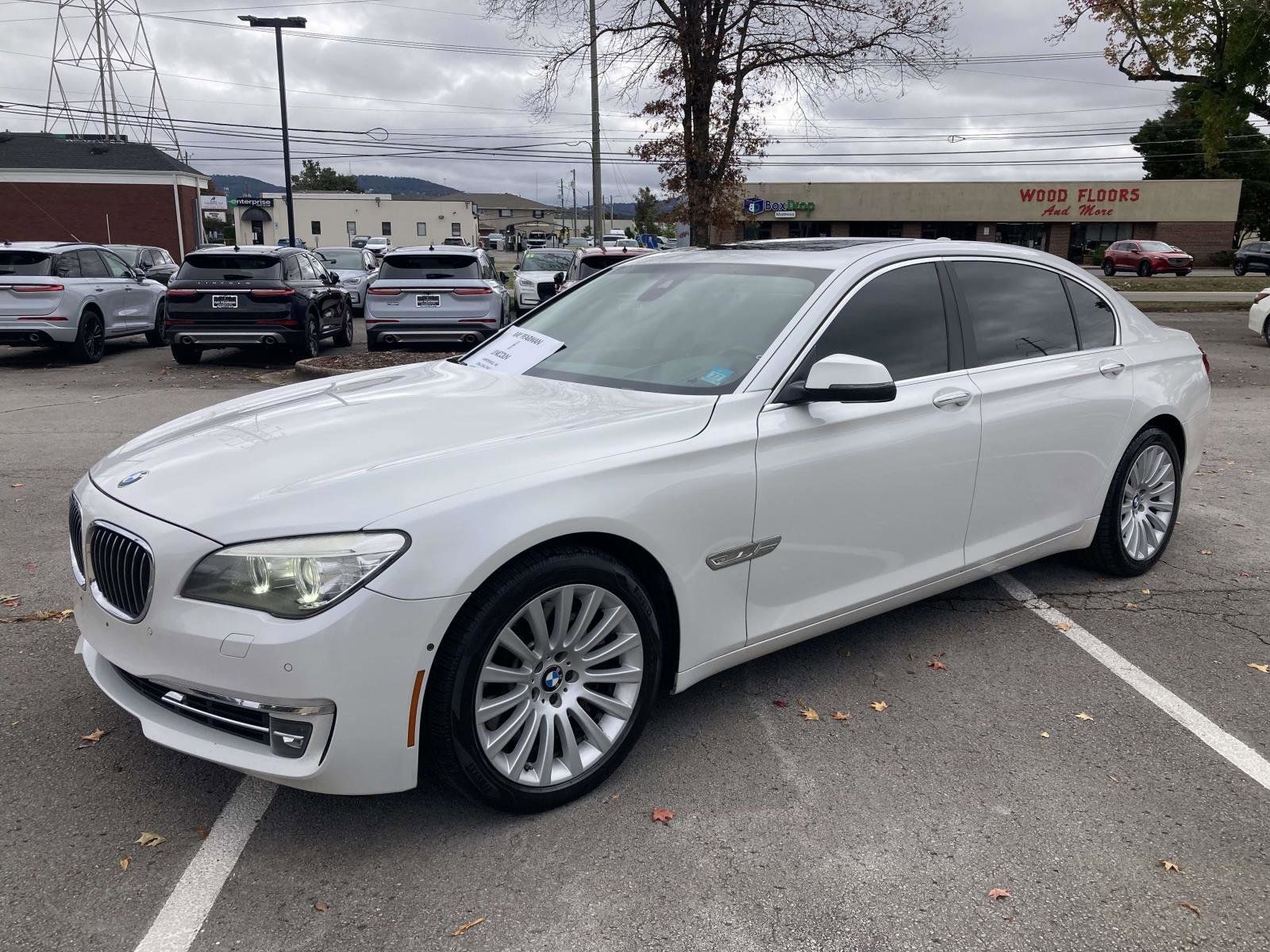 Used 2013 BMW 750Li RWD image 10