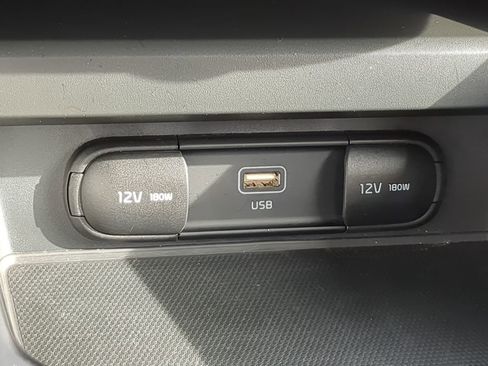 Certified 2023 Kia Soul LX w/ Option Group 015 FWD image 21
