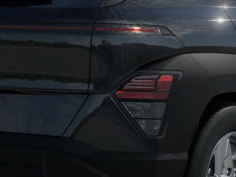 New 2026 Hyundai Kona SE FWD image 10
