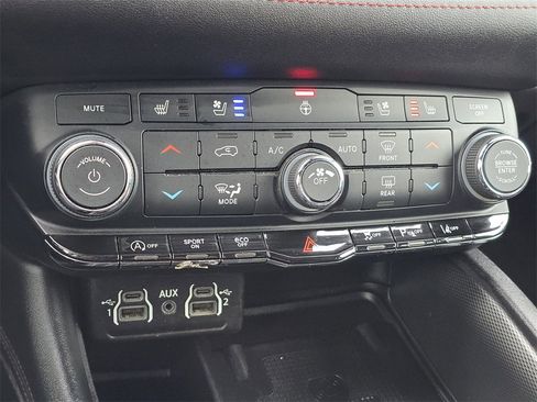 Used 2023 Dodge Durango GT image 22