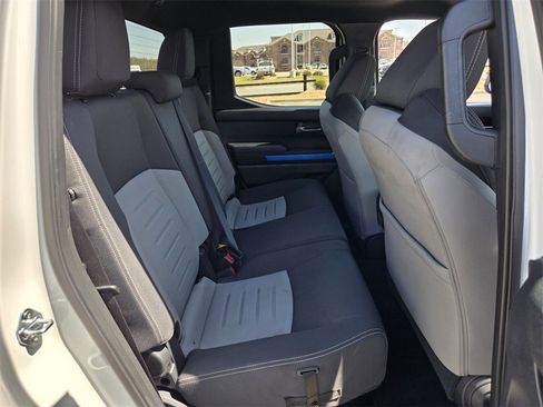 Used 2025 Toyota Tacoma TRD Off-Road image 12