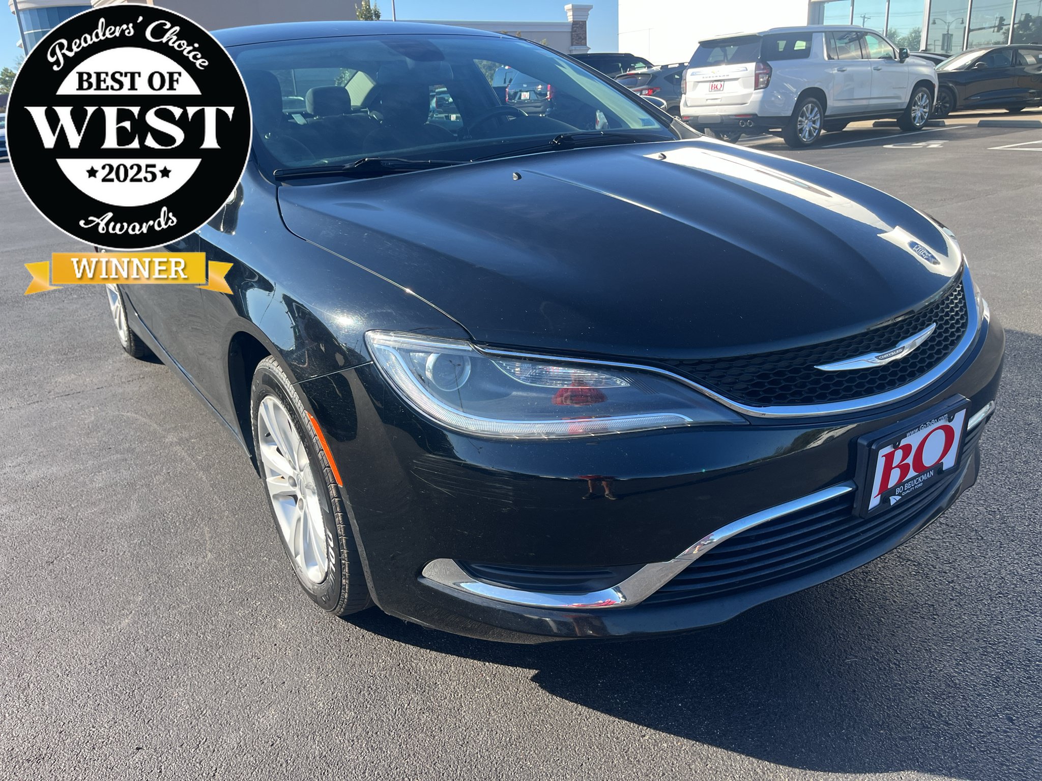 Used 2016 Chrysler 200 Limited w/ Convenience Group FWD image 1