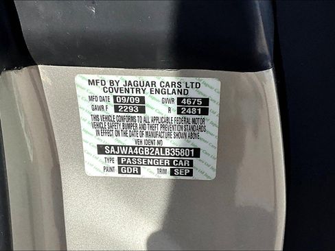 Used 2010 Jaguar XK Convertible image 34