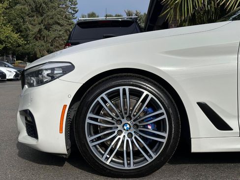 Used 2019 BMW 540i w/ M Sport Package RWD image 31