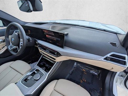 Certified 2026 BMW 330i Sedan w/ M Sport Package RWD image 22