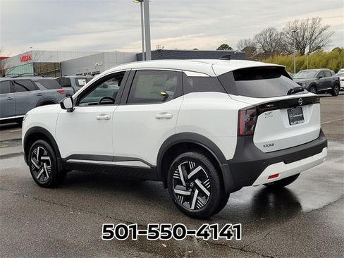 Used 2026 Nissan Kicks SV image 3