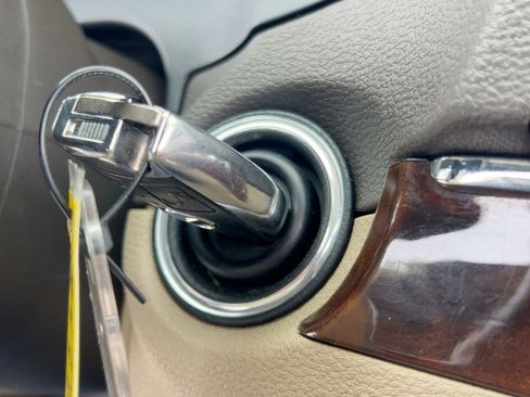 Used 2011 Mercedes-Benz E 350 E 350 image 25