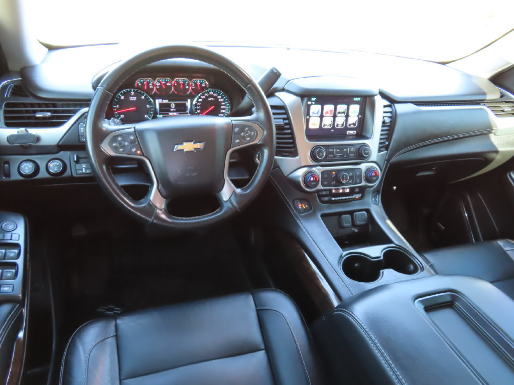 Used 2020 Chevrolet Suburban LT AWD/4WD image 4