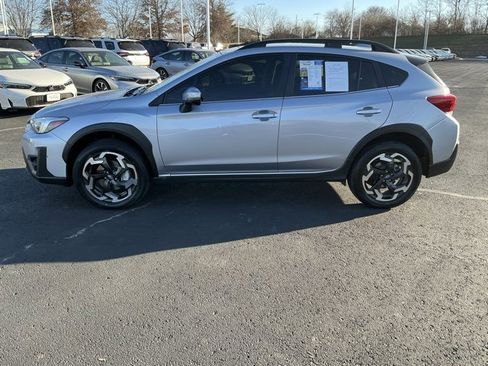 Used 2022 Subaru Crosstrek 2.5i Limited w/ Moonroof Package 2 image 9