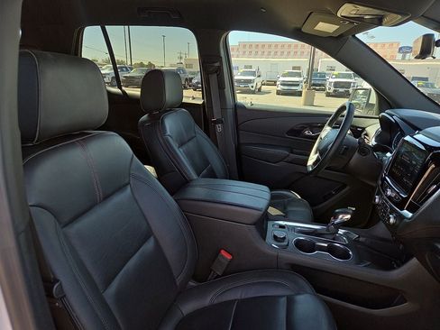 Used 2023 Chevrolet Traverse RS AWD/4WD image 13