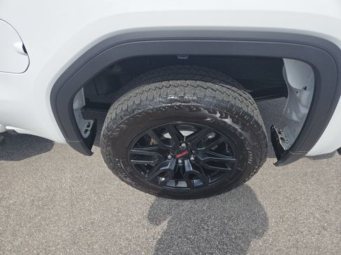 Certified 2024 GMC Sierra 1500 Elevation AWD/4WD image 25