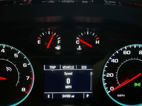 Used 2021 Chevrolet Traverse LS image 15