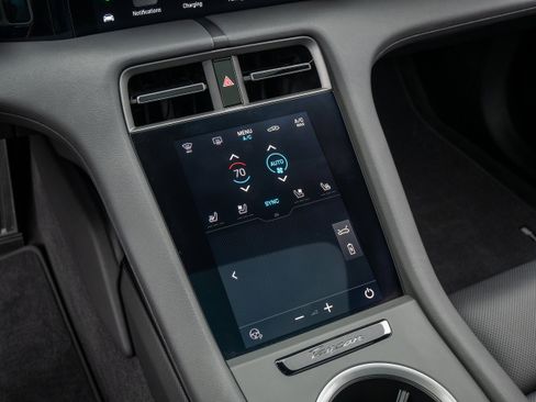 Used 2025 Porsche Taycan 4S image 26