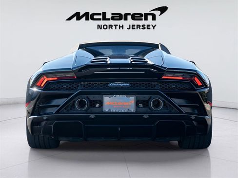 Used 2021 Lamborghini Huracan EVO image 7