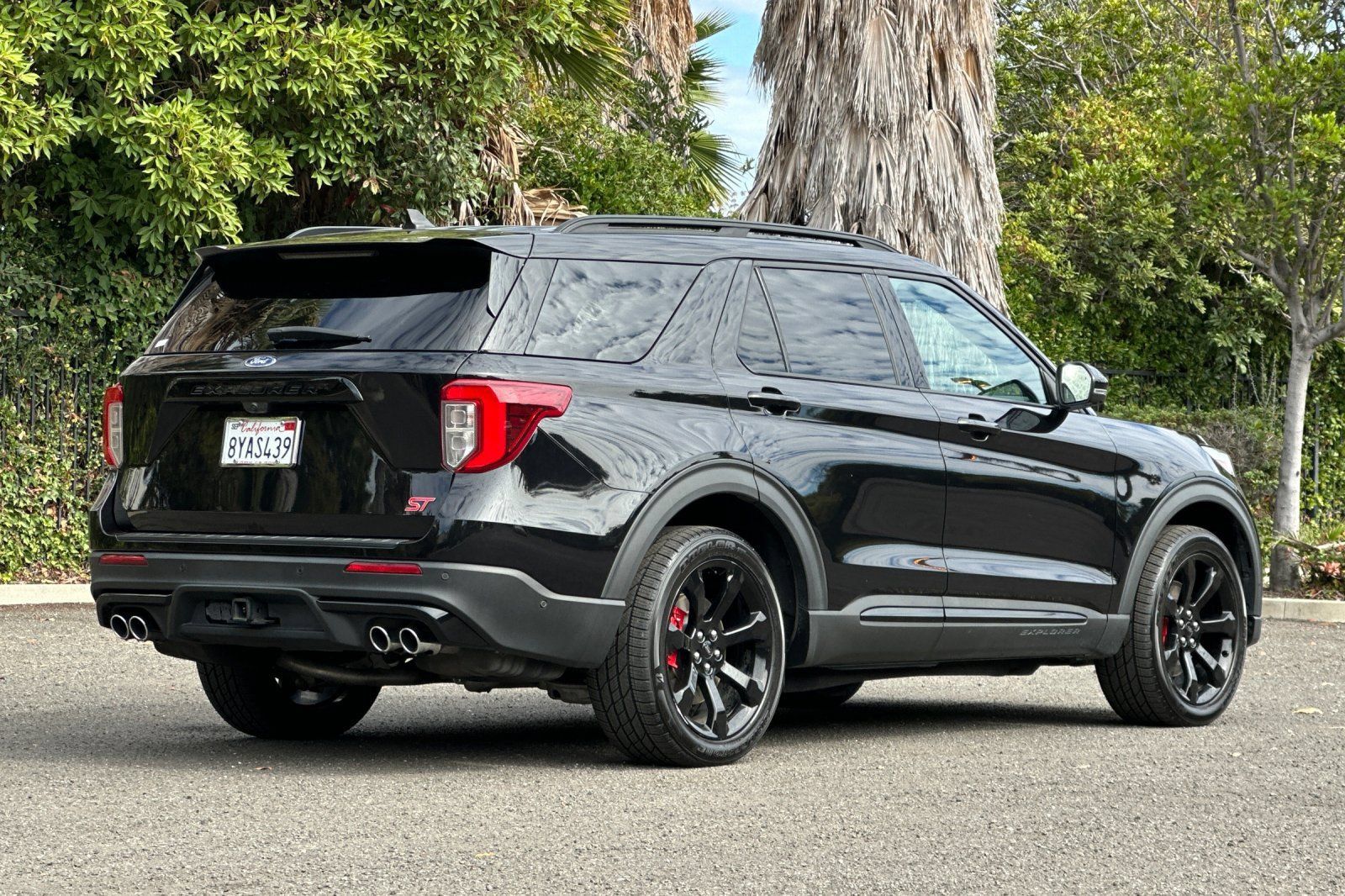 Certified 2021 Ford Explorer ST w/ Equipment Group 401A AWD/4WD image 3